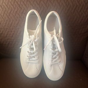 Comfortable White Bright Men’s shoes.